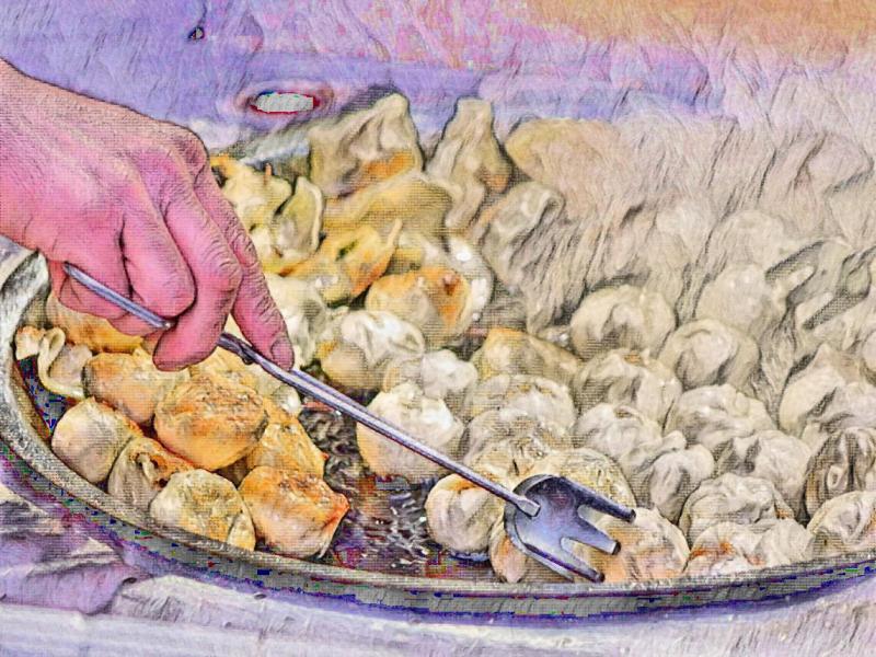 Noontime Dumplings in&nbsp;Beijing